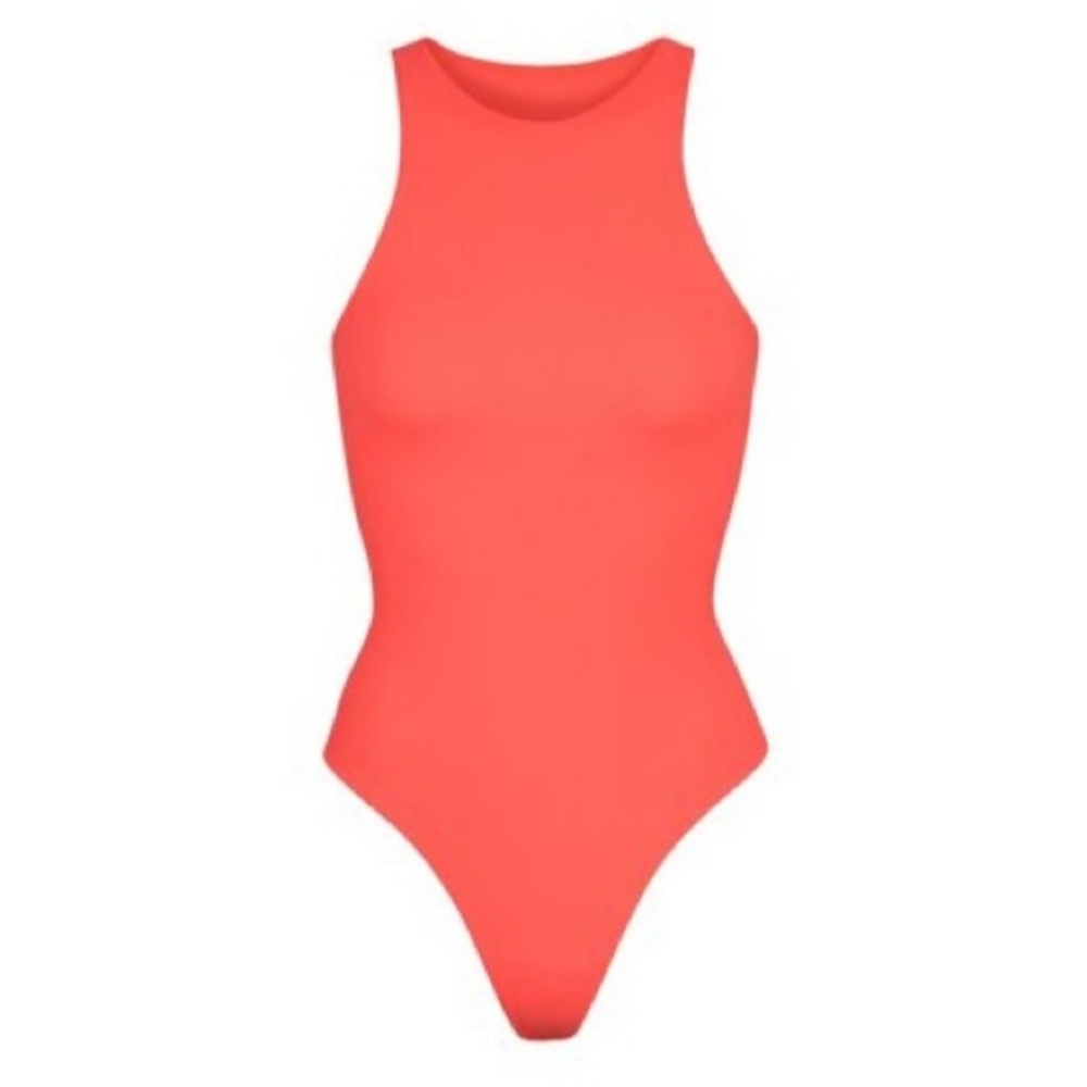 NWT Skims Fits Everybody High Neck Bodysuit
